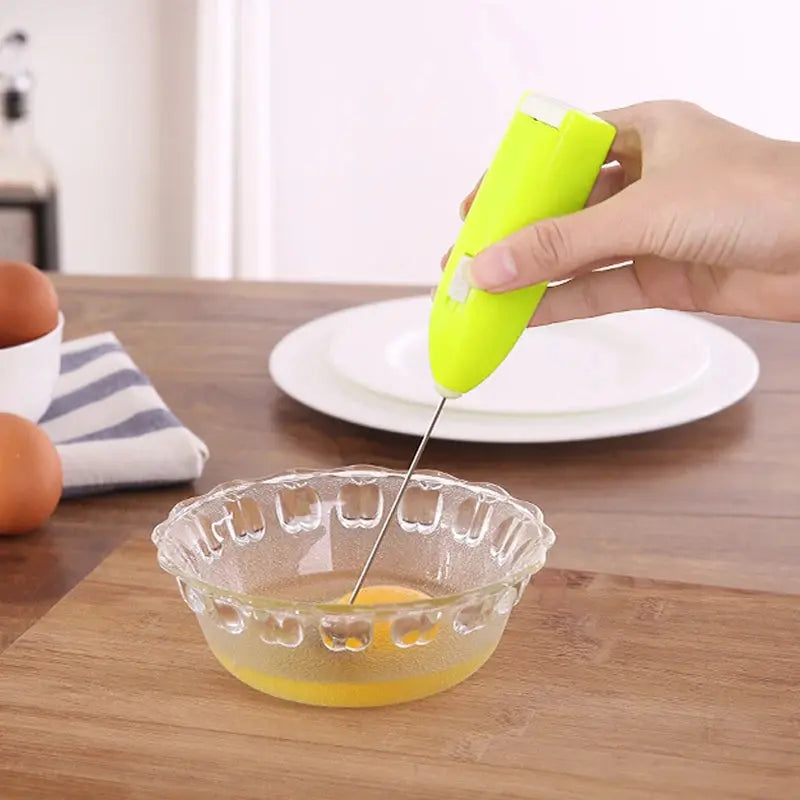 Handheld Electric Whisk & Milk Frother – view 3