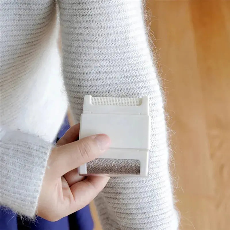 Mini Lint Remover – Fabric Shaver for Clothes – view 3