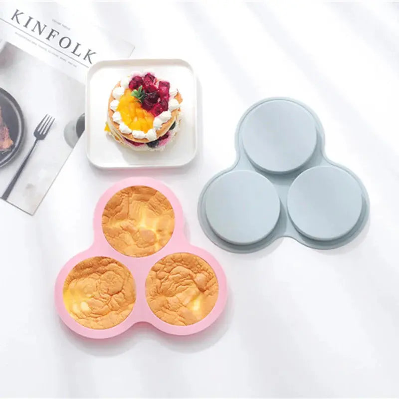 Reusable Air Fryer Egg Mold Non-Stick Air Fryer Baking Pan 3 Cavity Silicone Muffin Pans for Baking Hamburger Bun Pan