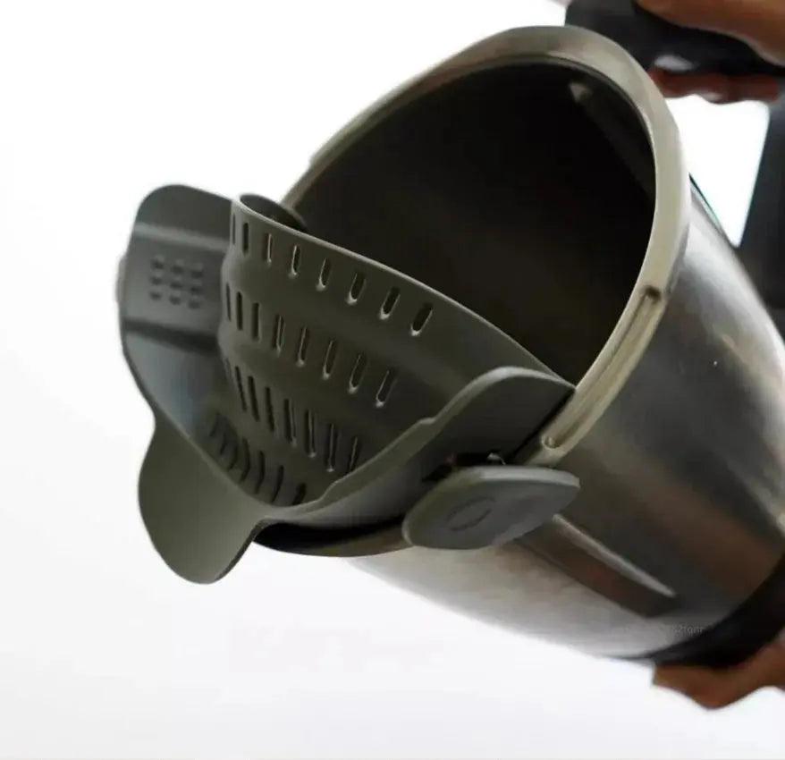 Clip-On Silicone Strainer for Pots & Pans – view 3