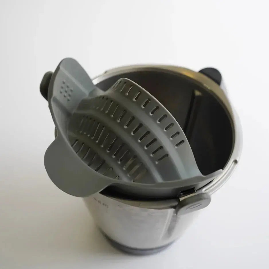 Silicone Kitchen Strainer Clip Pan Drain Rack Bowl Funnel Rice Pasta Vegetable Washing Colander Draining Excess Liquid