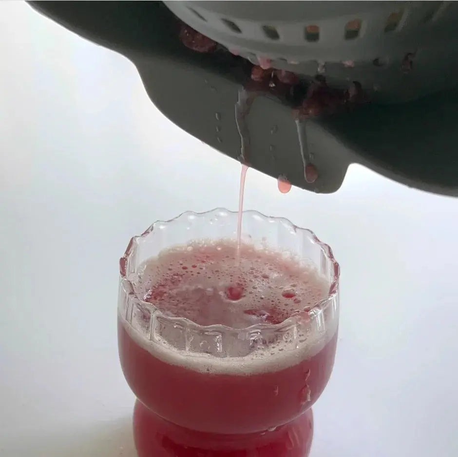 Clip-On Silicone Strainer for Pots & Pans – view 4